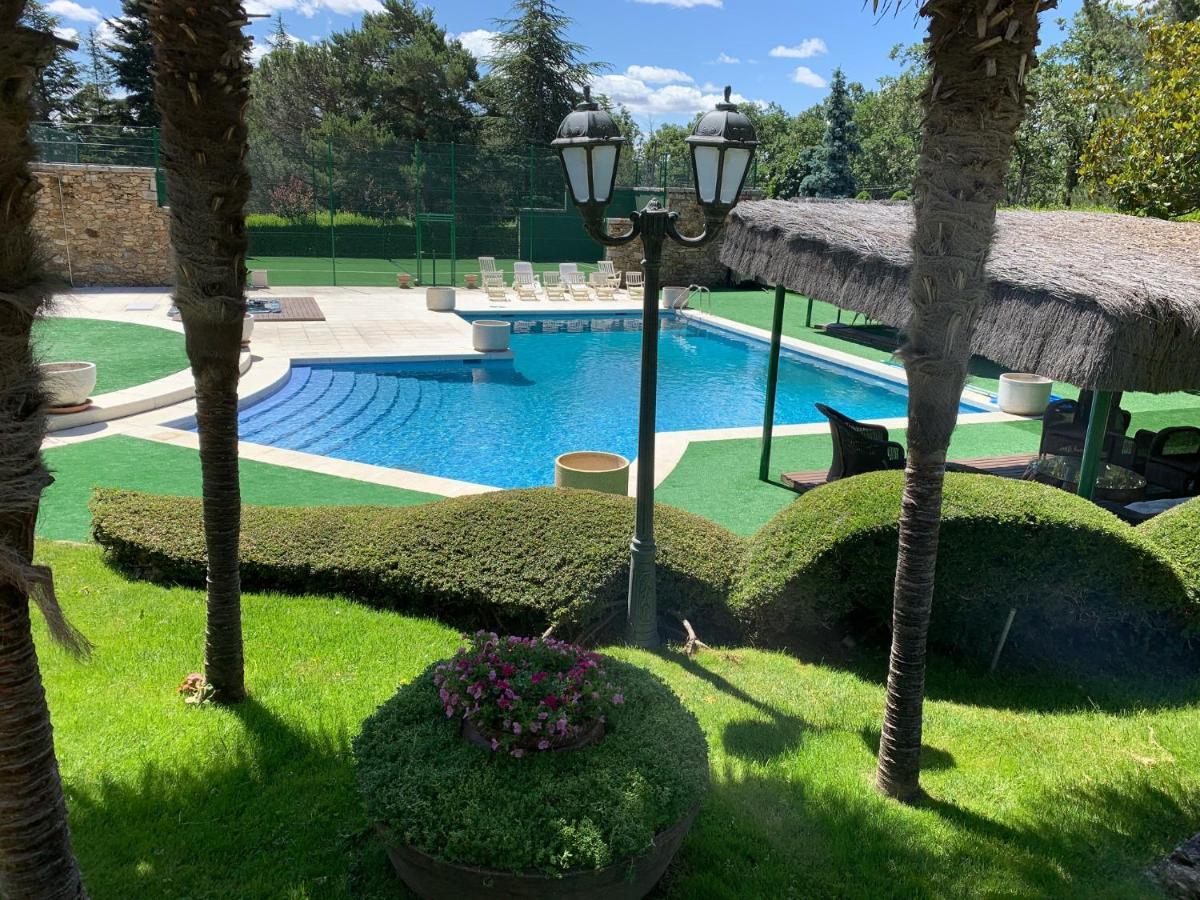 El Barranco De Miraflores Мирафлорес-де-ла-Сьерра Экстерьер фото