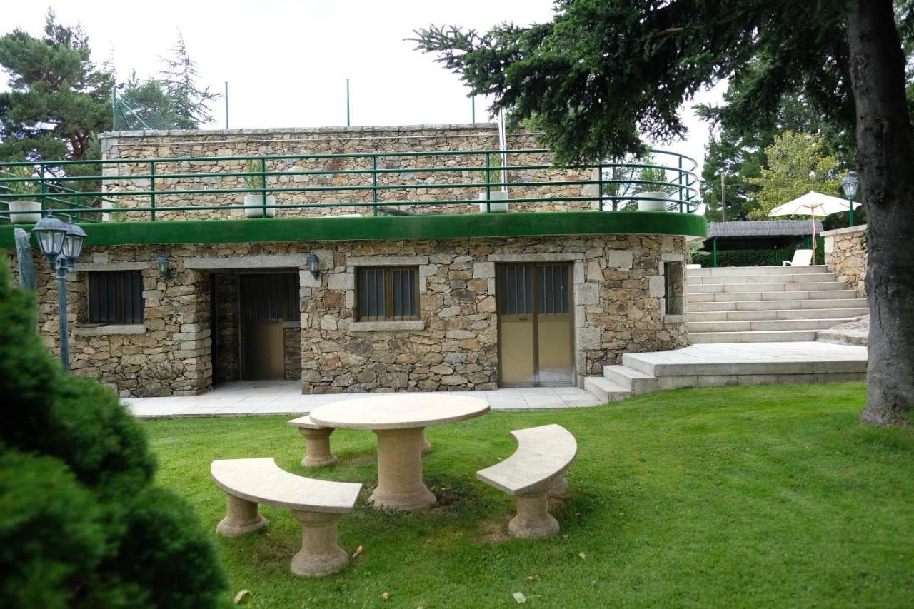 El Barranco De Miraflores Мирафлорес-де-ла-Сьерра Экстерьер фото